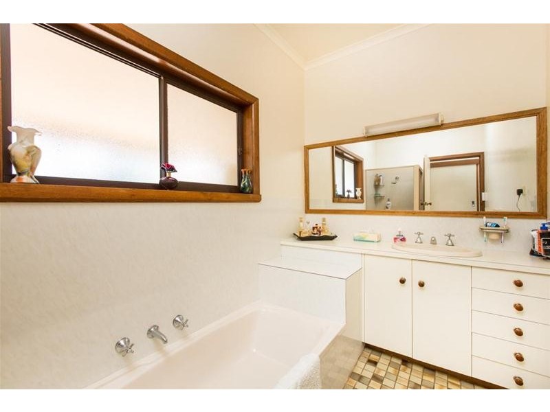 87 Bernarra Road, Dareton NSW 2717