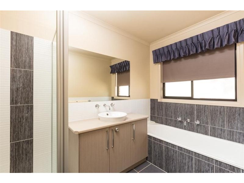 5 Orlando Court, Mildura VIC 3500