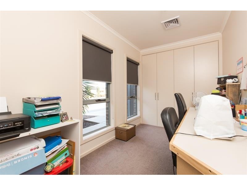 19 Anne Cox Drive, Red Cliffs VIC 3496