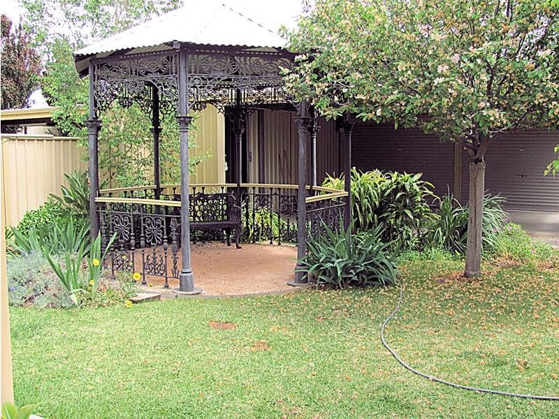 35 Walnut Avenue, Mildura VIC 3500