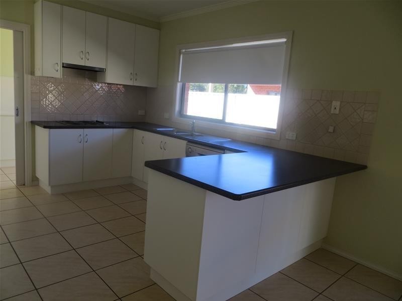 8 Bristol Way, Mildura VIC 3500