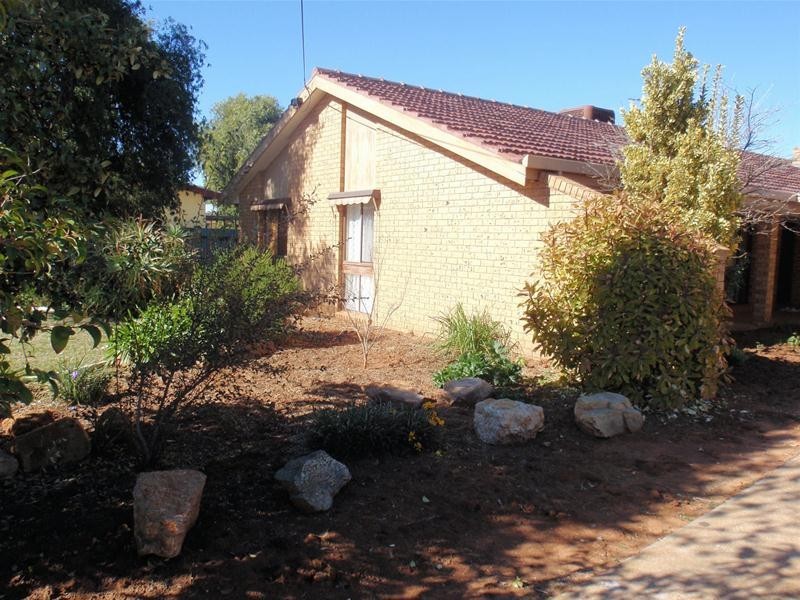 12 Ash Court, Red Cliffs VIC 3496