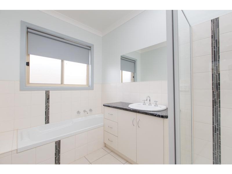 5 Shaddock Court, Ouyen VIC 3490