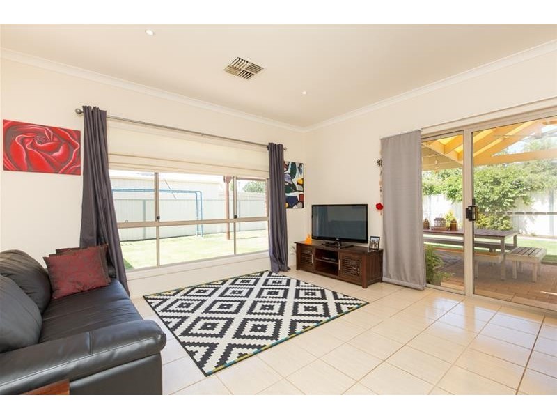 18 Canterbury Drive, Mildura VIC 3500