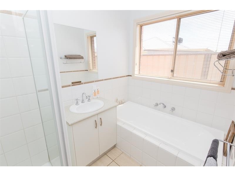 18 Canterbury Drive, Mildura VIC 3500