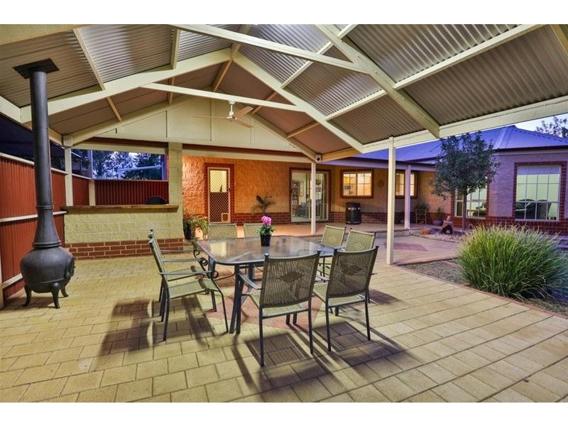 615 Cureton Avenue, Nichols Point VIC 3501