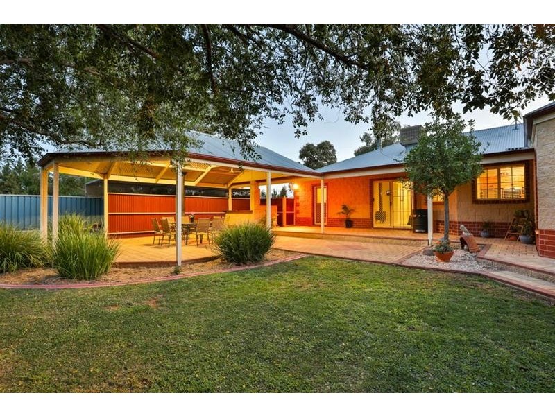 615 Cureton Avenue, Nichols Point VIC 3501