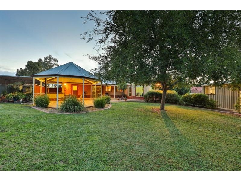 615 Cureton Avenue, Nichols Point VIC 3501