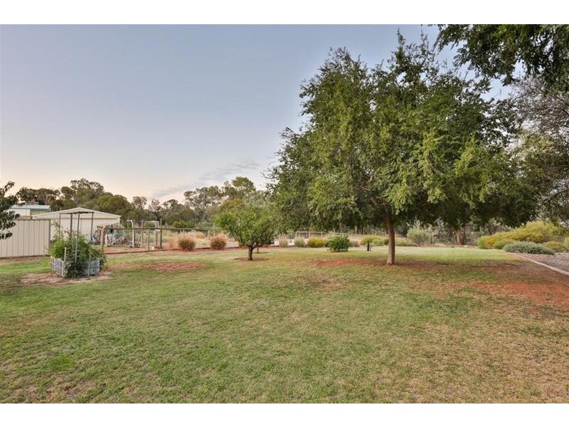 615 Cureton Avenue, Nichols Point VIC 3501