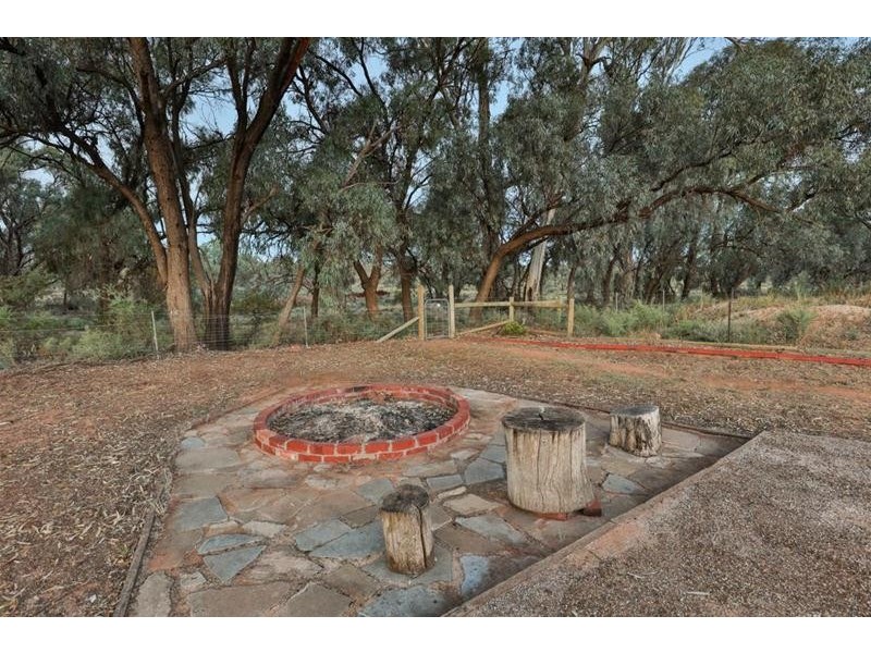 615 Cureton Avenue, Nichols Point VIC 3501