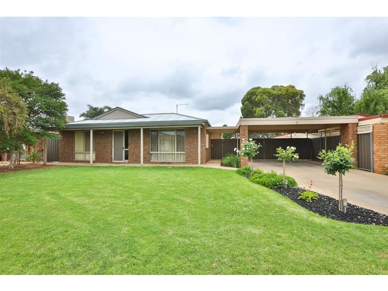 11 Macquarie Court, Mildura VIC 3500