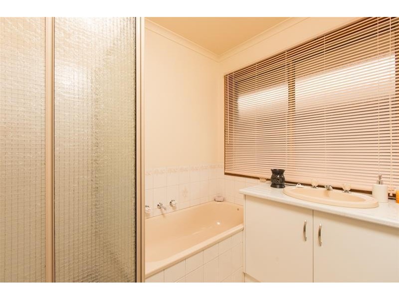 11 Macquarie Court, Mildura VIC 3500