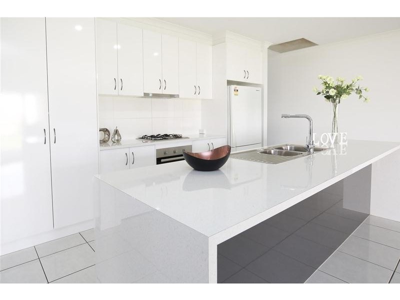 11 Bozzi Court, Mildura VIC 3500