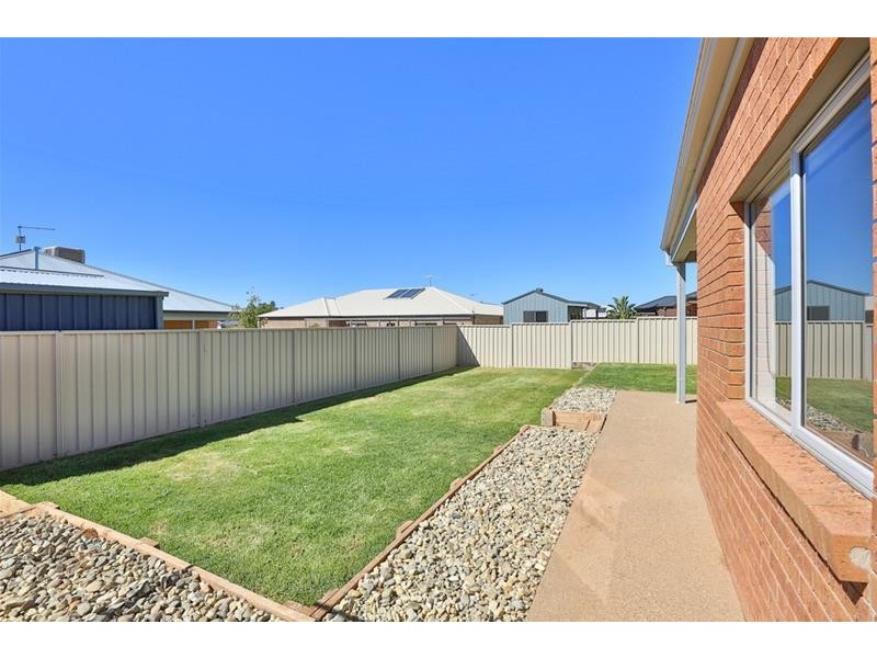 1011 Fifteenth  Street, Mildura VIC 3500