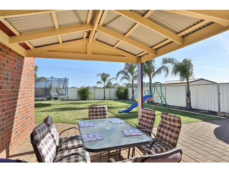 81 Summer Drive, Buronga NSW 2739