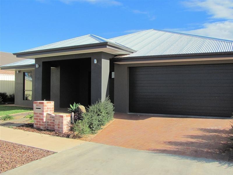 13 Lizlee Drive, Mildura VIC 3500