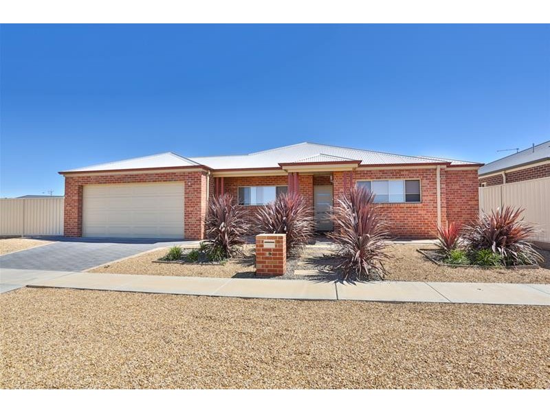 8 Eve Court, Mildura VIC 3500