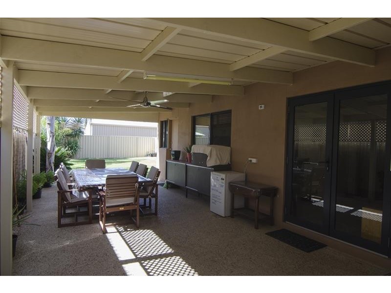 8B Dawn Avenue, Gol Gol NSW 2738