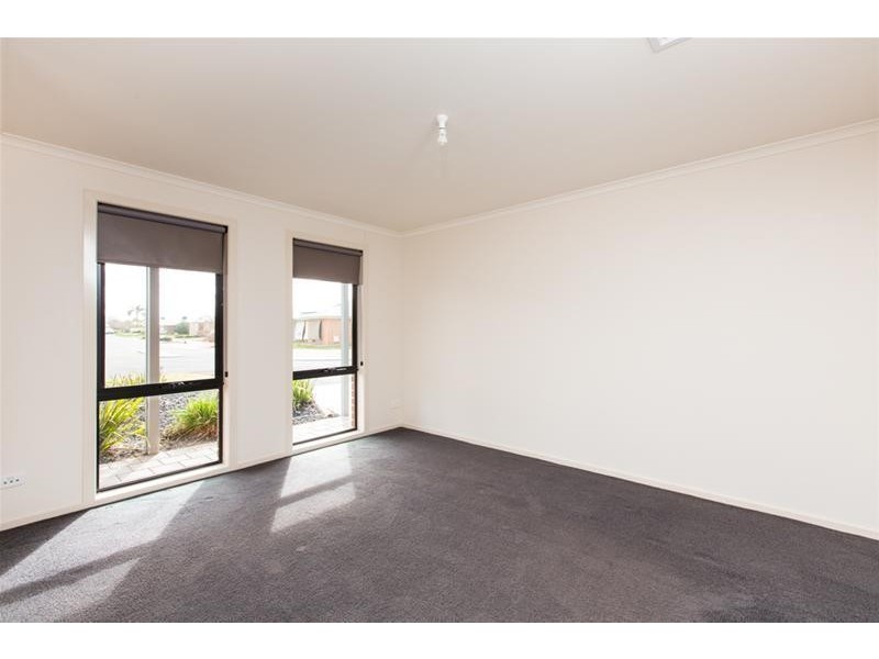 11 Darlington Parade, Mildura VIC 3500