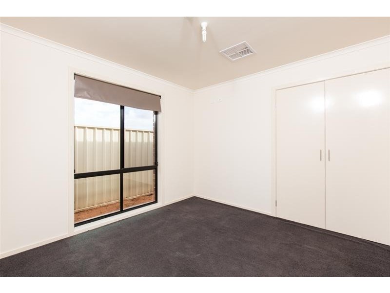 11 Darlington Parade, Mildura VIC 3500