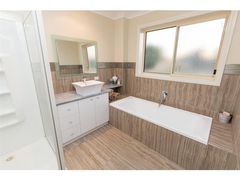 27 Creaton Lane, Irymple VIC 3498