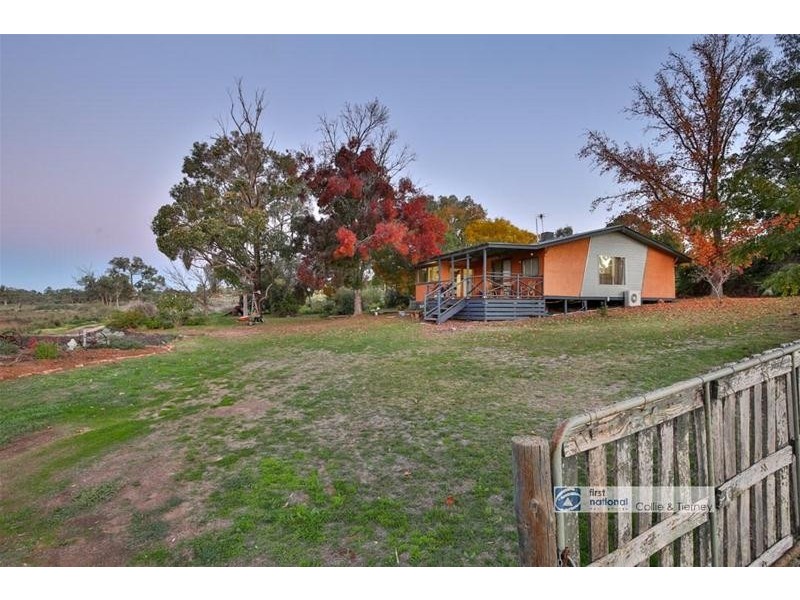 222 Woorlong Avenue, Red Cliffs VIC 3496