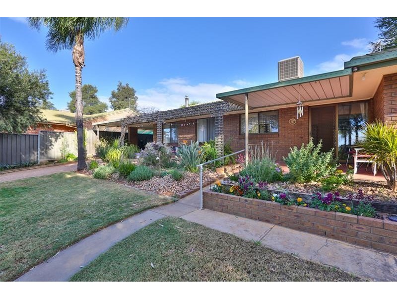 5 Morris Place, Buronga NSW 2739