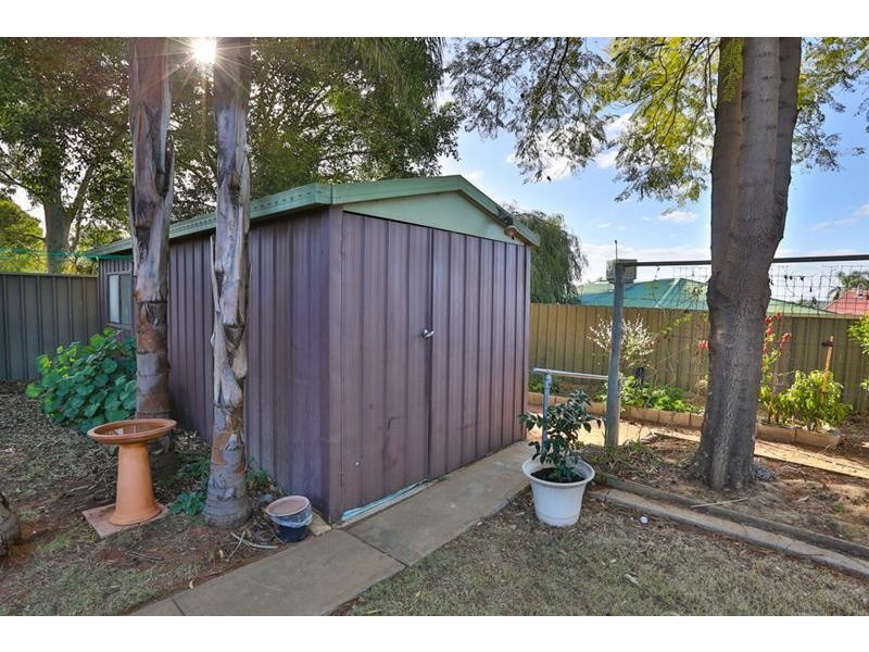 5 Morris Place, Buronga NSW 2739