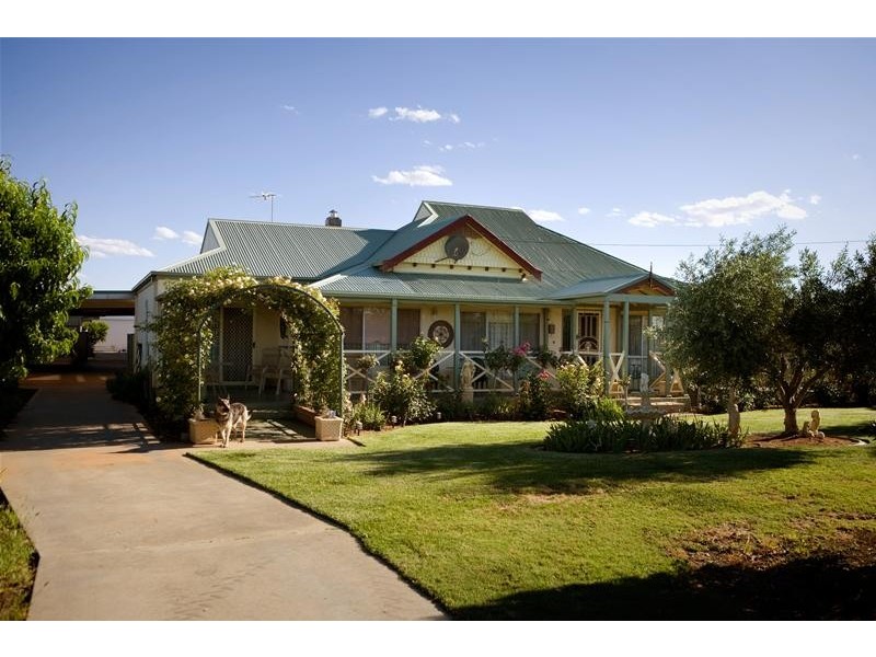 2265 Silver City Highway, Curlwaa NSW 2648