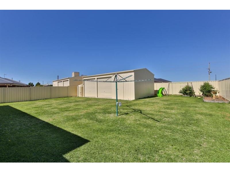 16 Bozzi Court, Mildura VIC 3500