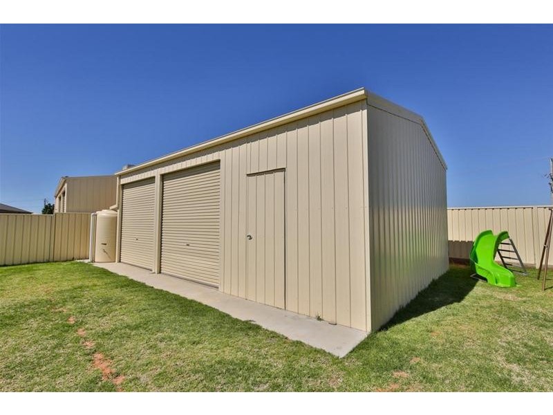 16 Bozzi Court, Mildura VIC 3500
