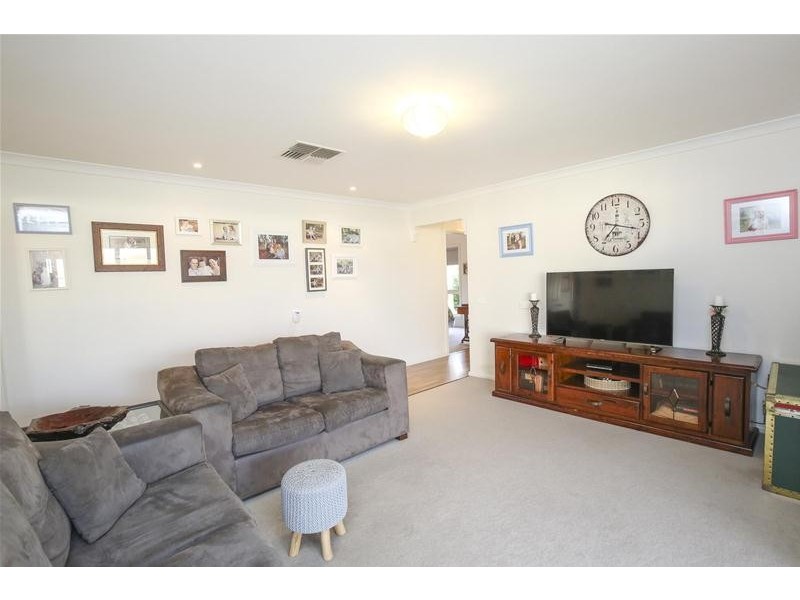 210 Pitman Avenue, Buronga NSW 2739