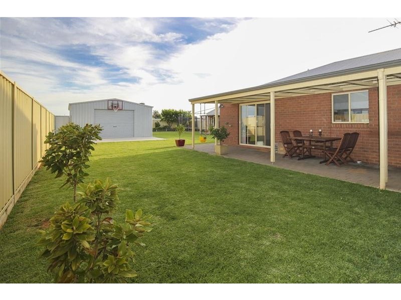 210 Pitman Avenue, Buronga NSW 2739