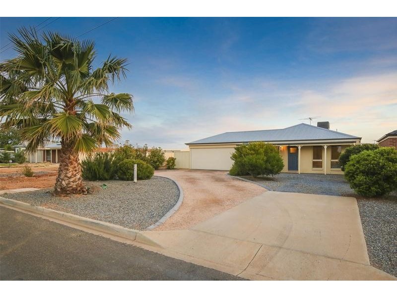 210 Pitman Avenue, Buronga NSW 2739