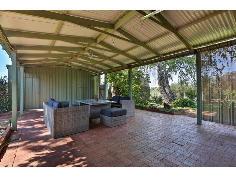 8856 Calder Highway, Red Cliffs VIC 3496