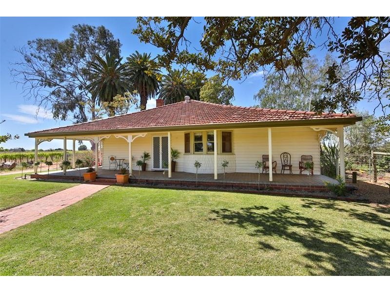 8856 Calder Highway, Red Cliffs VIC 3496