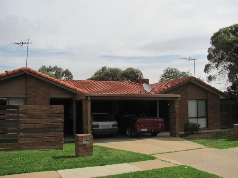 2/383 San Mateo Avenue, Mildura VIC 3500