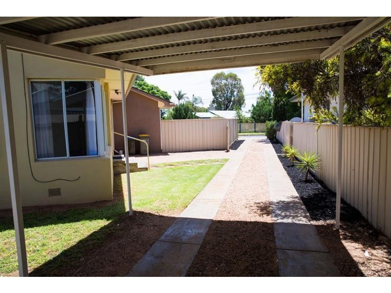 2/10 Cameron Avenue, Mildura VIC 3500
