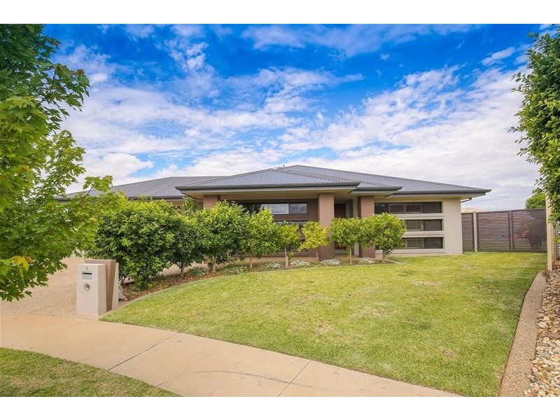 4 Desert Lily Court, Mildura VIC 3500