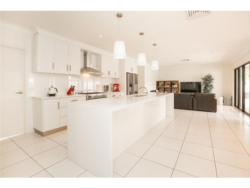 4 Desert Lily Court, Mildura VIC 3500