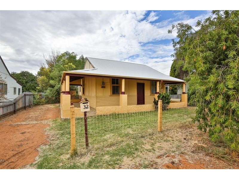 32 Laurel Street, Red Cliffs VIC 3496