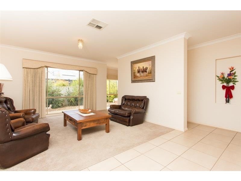 2 Oxley Court, Mildura VIC 3500
