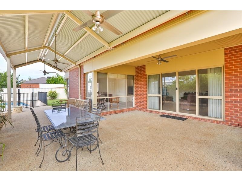 2 Oxley Court, Mildura VIC 3500
