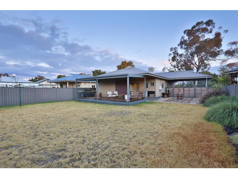 2/5 Melia Street, Red Cliffs VIC 3496