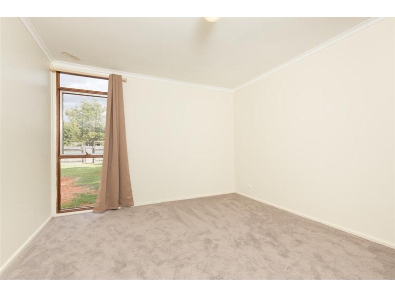 6 Barry Avenue, Mildura VIC 3500