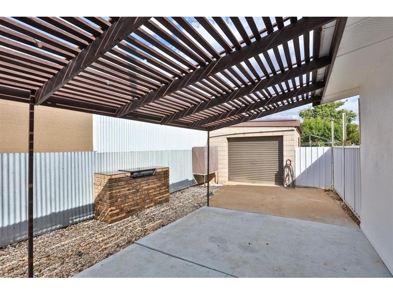 6 Barry Avenue, Mildura VIC 3500