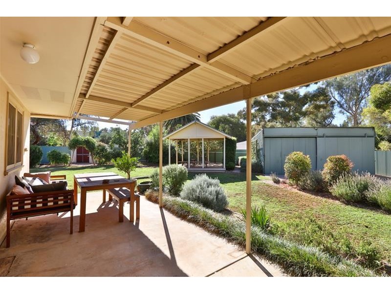 683 Cureton Avenue, Nichols Point VIC 3501