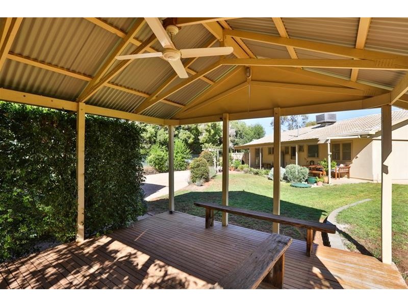 683 Cureton Avenue, Nichols Point VIC 3501