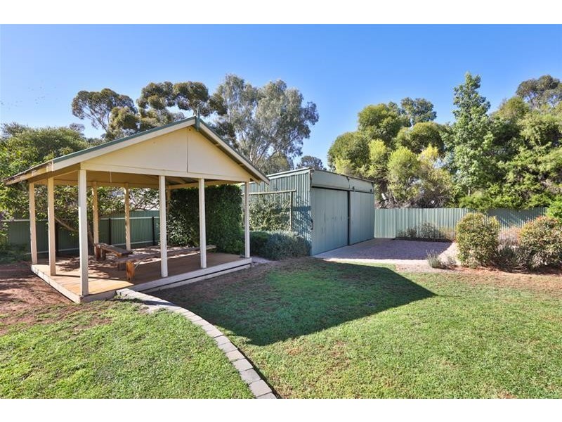 683 Cureton Avenue, Nichols Point VIC 3501