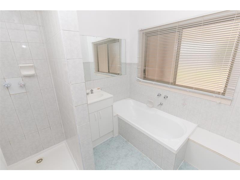 4 Logan Avenue, Mildura VIC 3500